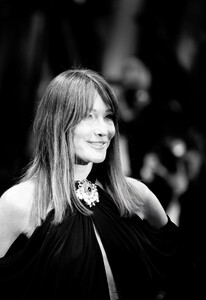 470456349_carla-bruni-2.jpg