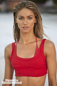 BerkleighWright_SISwimsuit2024_DerekKettela (48).jpg