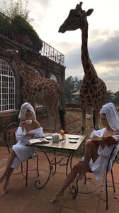 Carmella Rose - TikTok 04.jpg