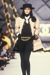 Deborah_Klein_Chanel_FW1990_03.jpg