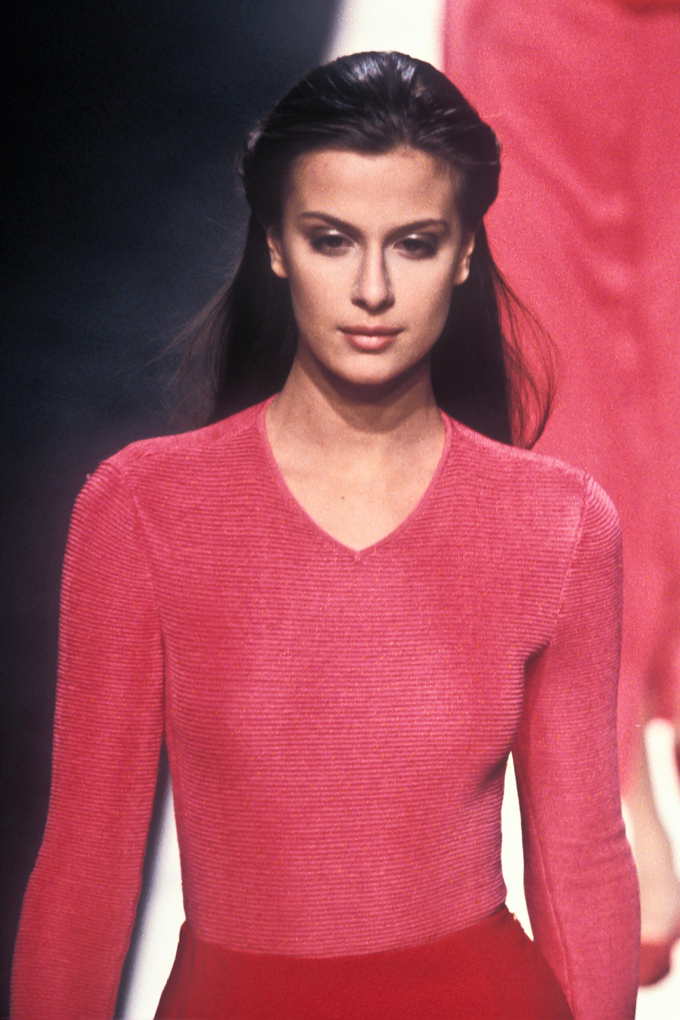 Giorgio Armani 1996 Women RTW 82.jpg