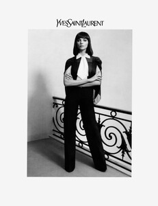 Inez__Vinoodh_Yves_Saint_Laurent_Fall_Winter_2010_11_06.thumb.jpg.bbbfa1674d6536c37d18dc9cf0eadf07.jpg