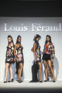 LouisFeraud1994HauteCoutureSS8.thumb.jpg.7eb52ced4ab3553d182da76129a77ed4.jpg