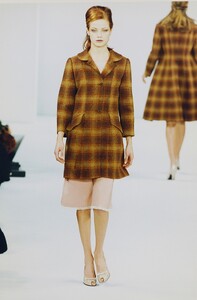 MIUMIU_FS_FW95_009.thumb.jpg.0e75a5982545c891731844cc6c4bf01c.jpg