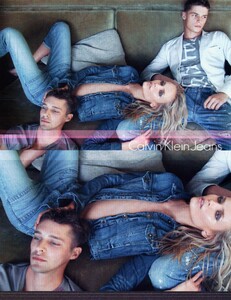 Meisel_Calvin_Klein_Jeans_Spring_Summer_2009_01.thumb.jpg.c7c633234ef2577924dce0c725943f3b.jpg