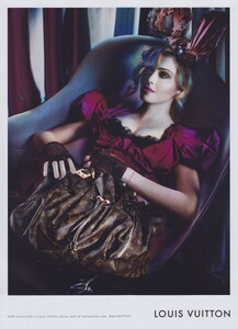 Meisel_Louis_Vuitton_Fall_Winter_2009_10_03.thumb.jpg.768a6b32cfe7e2d628d7e091741562ca.jpg
