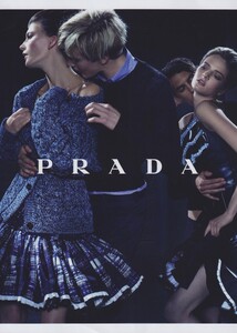 Meisel_Prada_Fall_Winter_2010_11_01.thumb.jpg.42c8a1ccf860b6ec4fa38a6d6733c973.jpg