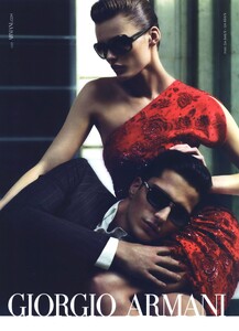 Mert__Marcus_Giorgio_Armani_Fall_Winter_2010_11_10.thumb.jpg.45c9ec09504912ad08afdd7e4502c6f7.jpg
