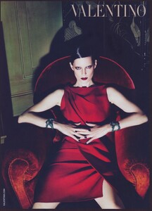 Mert__Marcus_Valentino_Fall_Winter_2009_10_04.thumb.jpg.df8d7b6edc738f745aeafab014fa6b9e.jpg