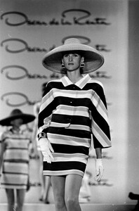 Oscar_de_la_Renta_SS1991_Sylvie_Gueguen_04.jpg