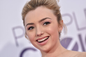 Peyton_List_28129_28329.jpg