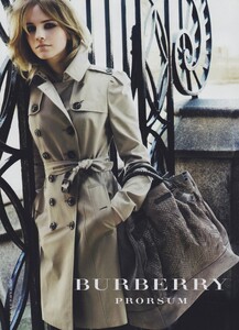 Testino_Burberry_Fall_Winter_2009_10_02.thumb.jpg.f6a8da9f59661283428aaa2336919301.jpg