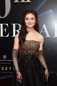 anna-cathcart-unforgettable-the-20th-annual-asian-american-awards-in-beverly-hills-12-17-2022-2.jpg