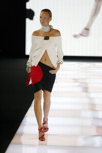 annika s04emporioAr--.jpg