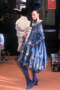 estherDJ f98dior-HC-2b.jpg