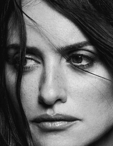 penelope-cruz-d-la-repubblica-magazine-6.jpg