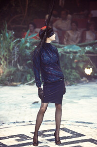 trish f98givenchy-HC-1a.jpg