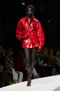 00043-ferrari-spring-2024-ready-to-wear-credit-gorunway.thumb.jpg.77ffc0292e9eaa1fc8f0600ce7af5831.jpg