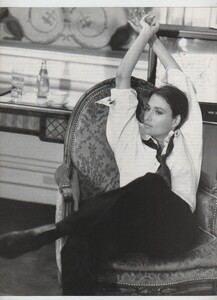 1990_09_VOGUE_ITALIA_4.thumb.jpg.30e7f26940e9dbb2d5e3bbed6767fdc1.jpg