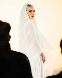 2024-02-15 19.23.22 3303566200371547166_30945838.jpg