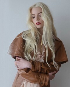 2024-05-02 23.49.52 3359508068655605854_6202726.jpg