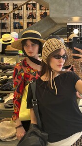 2024-05-11 04.03.26 3365434004045150448_268075649.jpg