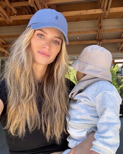 [2024.06.09] katelove_447499730_18440083855054296_4297567604931795517_n.jpg