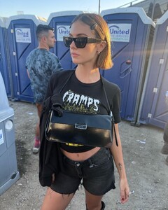 [2024.06.11] carmellarose_448142712_434810485989586_3035669215274488944_n.jpg