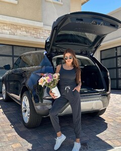 [2024.06.12] ariannyceleste_448217819_356448577123931_2058114906000526090_n.jpg