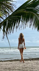 [2024.06.14] ally.m.mason_448338118_956923782831104_7356449178703360078_n.jpg