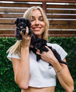 [2024.06.14] elizabethcturner_448397247_18439112869052750_7376726884836026361_n.jpg