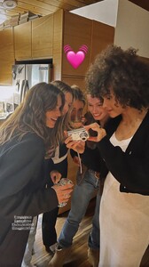 [2024.06.14] msgigiparis_s448272080_778700914290189_4332525032989855528_n.jpg