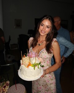 [2024.06.15] msgigiparis_448578256_1002260470891522_5347832754137840113_n.jpg