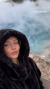 [2024.06.18] rachelc00k_448539562_816983526760066_5539906561243644796_n.jpg