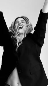 [2024.06.24] barrefaeli_448927187_18445352284041153_871250530778834817_n.jpg