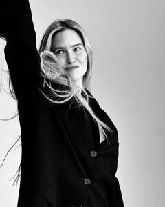 [2024.06.25] barrefaeli_449025207_18445463806041153_888837908969953821_n.jpg