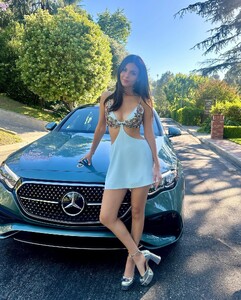 [2024.06.30] victoriajustice_449640184_1203750384205213_2523691565391817753_n.jpg