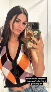 [2024.06.06] victoriajustice_3384769690315839401.jpg