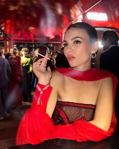 [2024.06.06] victoriajustice_447977299_490460863319563_7361670547576746290_n.jpg