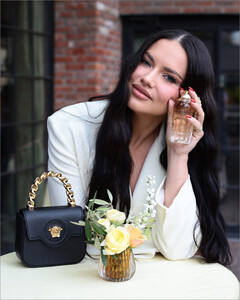 Adriana Lima - Victoria's Secret [2023.04.12] 1.jpg