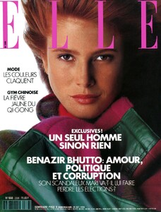 AngieEverhart19901029thElleFrPhMarcHispard001.thumb.jpg.7daee24c7692826361cc8c241f3035ee.jpg