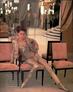 Chanel_HC_FW1989_Cathy_Gallagher_06.jpg