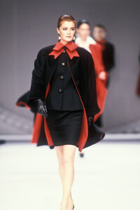 Christian Dior FW 1990 026 Nicoletta Rossi.jpg