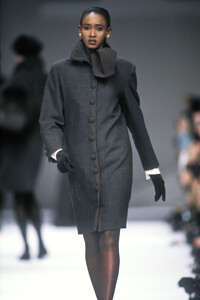 Christian Dior FW 1990 058 Sadiya Gueye.jpg
