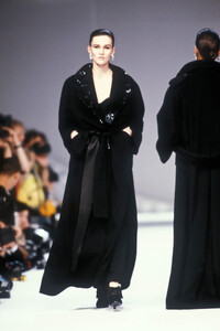 Christian Dior FW 1990 111 Sylvie Gueguen.jpg