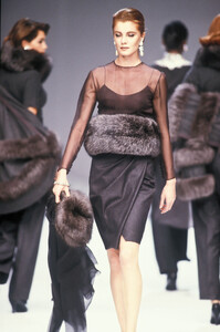 Christian Dior FW 1990 114 Nicoletta Rossi.jpg