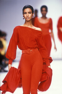 Christian Dior FW 1990 148 Maureen Gallagher.jpg