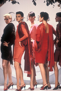 Christian Dior HC FW 1990 054 Deanna Fuller, Sonia Schnetzer, Brynja Sverrisdottir, Danya Fiorini.jpg