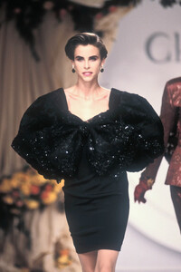 Christian Dior HC FW 1990 069 Jill Haley.jpg