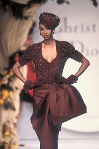Christian Dior HC FW 1990 118 Sadiya Gueye.jpg